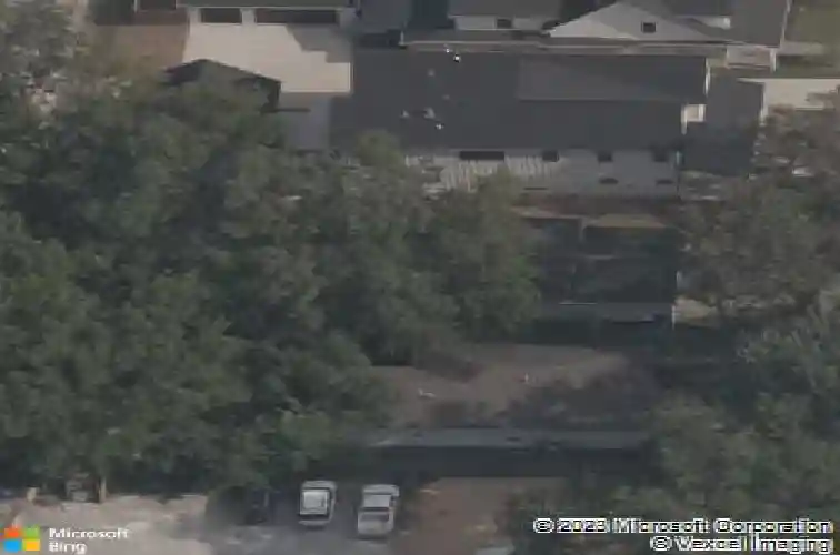 514 se d st, bentonville,  AR 72712