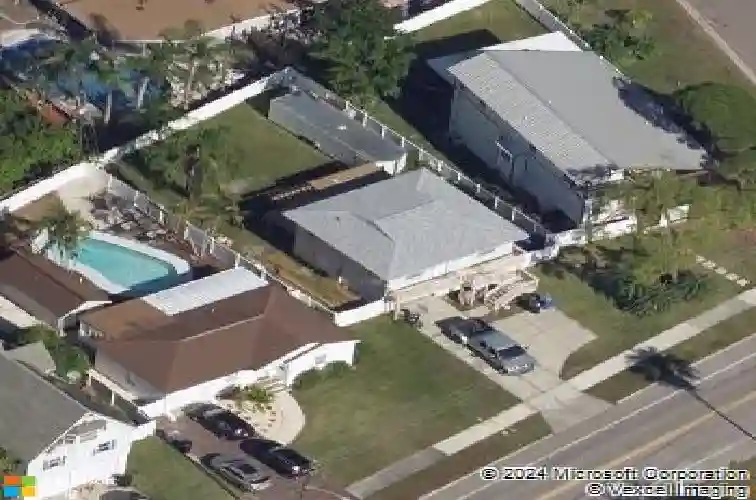 3634 overlook dr ne, saint petersburg,  FL 33703