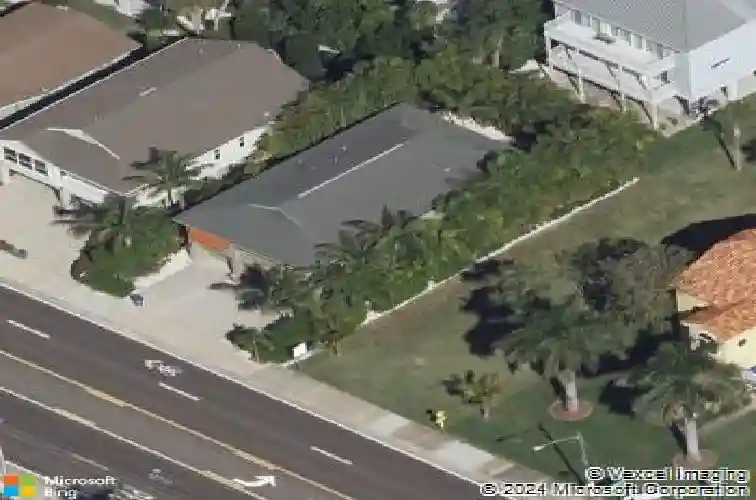 15517 gulf blvd, redington beach,  FL 33708