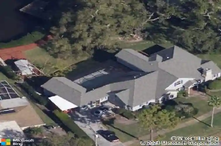 602 riverside dr, tarpon springs,  FL 34689