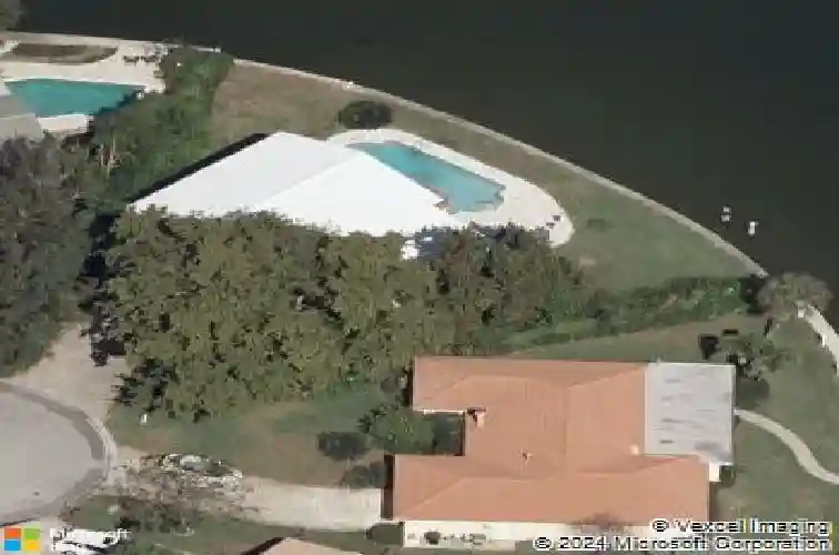 2096 iowa ave ne, saint petersburg,  FL 33703