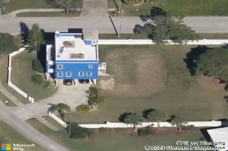 228 shore dr, tarpon springs,  FL 34689