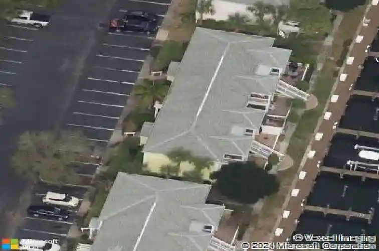 4872 beach dr se #d
                                ,Unit Apt D, saint petersburg,  FL 33705