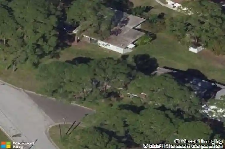 647 garland st n, saint petersburg,  FL 33703