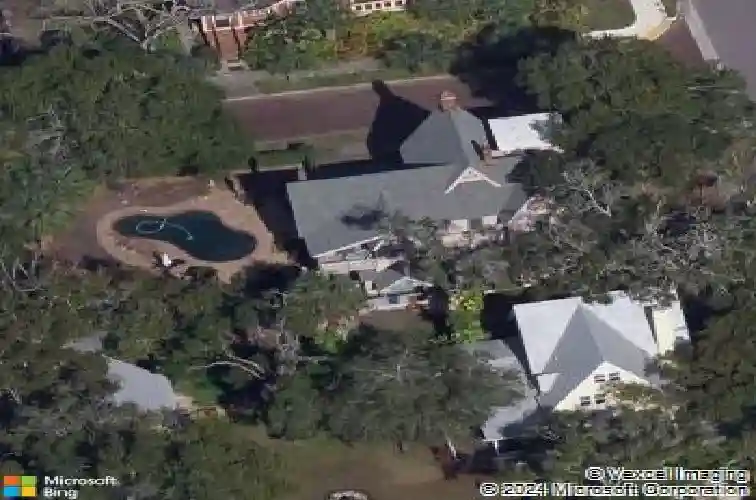 101 read st, tarpon springs,  FL 34689