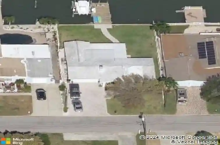 350 la hacienda dr, indian rocks beach,  FL 33785