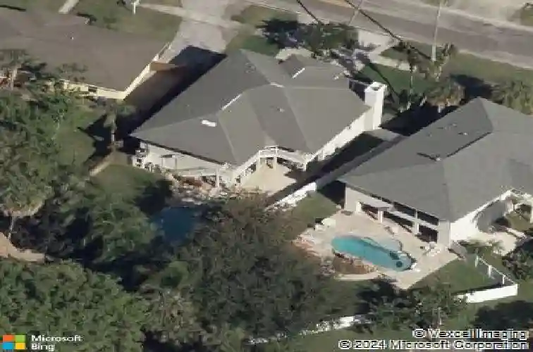 1842 bayou grande blvd ne, saint petersburg,  FL 33703