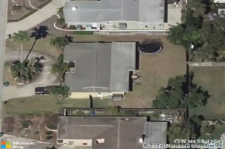 1447 hill dr, largo,  FL 33770