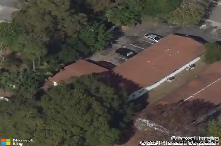 135 ne madison cir n, saint petersburg,  FL 33702