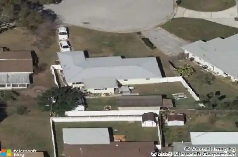 5220 27th ave n, saint petersburg,  FL 33710