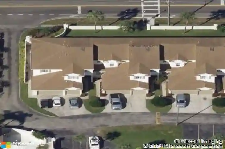 6400 46th ave n #36
                                ,Unit Apt 36, kenneth city,  FL 33709