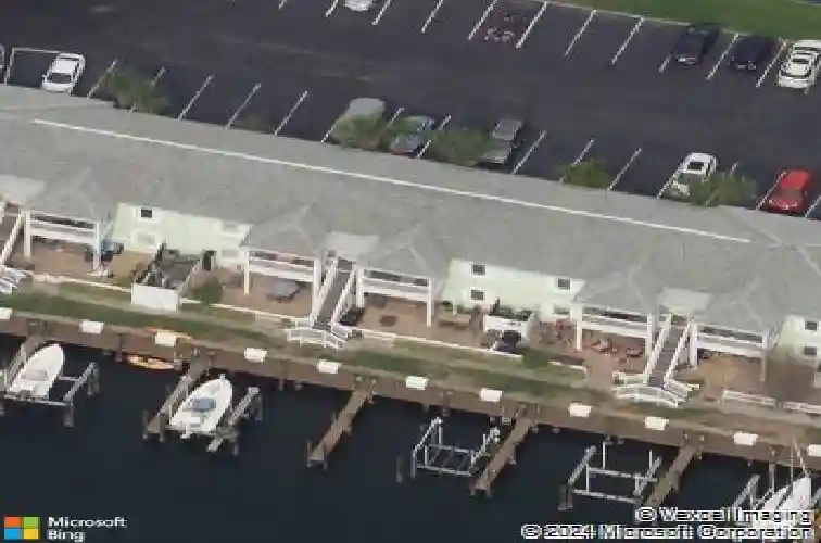 5023 starfish dr se #e, saint petersburg,  FL 33705