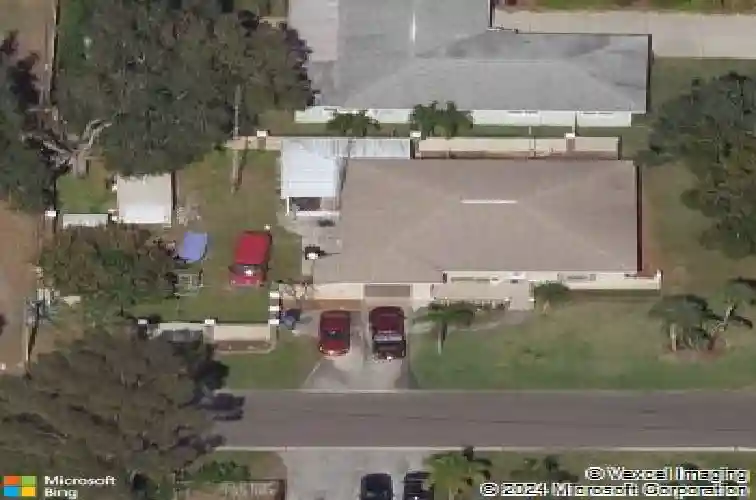 999 38th ave ne, saint petersburg,  FL 33704