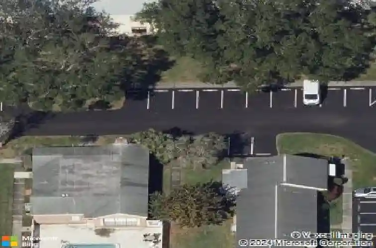 8346 10th way n, saint petersburg,  FL 33702