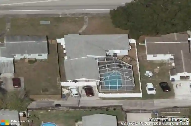 774 40th ave ne, saint petersburg,  FL 33703