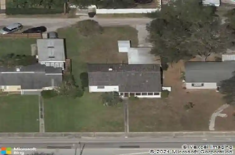 775 40th ave ne, saint petersburg,  FL 33703