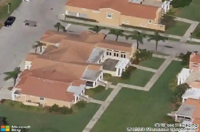 21 crescent pl s, saint petersburg,  FL 33711