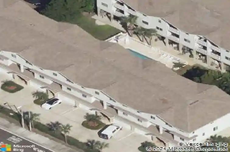 15462 1st st e, madeira beach,  FL 33708