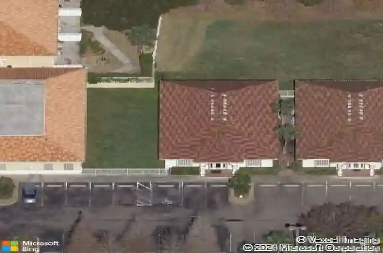 1920 e bay dr, largo,  FL 33771