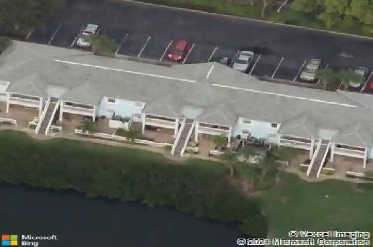 4985 cobia dr se #a
                                ,Unit Apt A, saint petersburg,  FL 33705