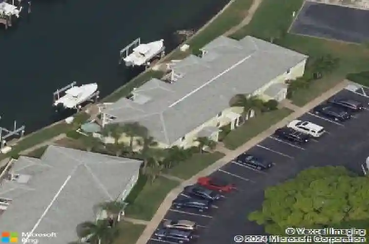 5215 coquina key dr se #a
                                ,Unit Apt A, saint petersburg,  FL 33705