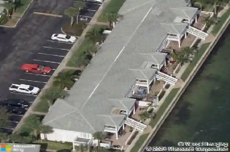 4842 coquina key dr se #b
                                ,Unit Apt B, saint petersburg,  FL 33705