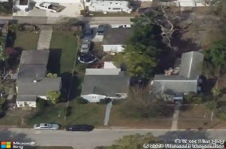 2035 29th ave n, saint petersburg,  FL 33713