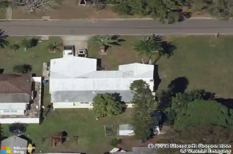 220 90th ave ne, saint petersburg,  FL 33702