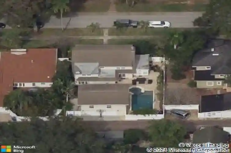 416 15th ave ne, saint petersburg,  FL 33704