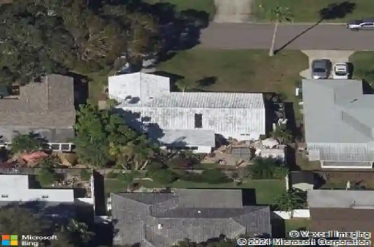 6894 14th ave n, saint petersburg,  FL 33710