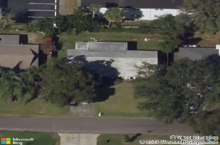 6923 16th ave n, saint petersburg,  FL 33710