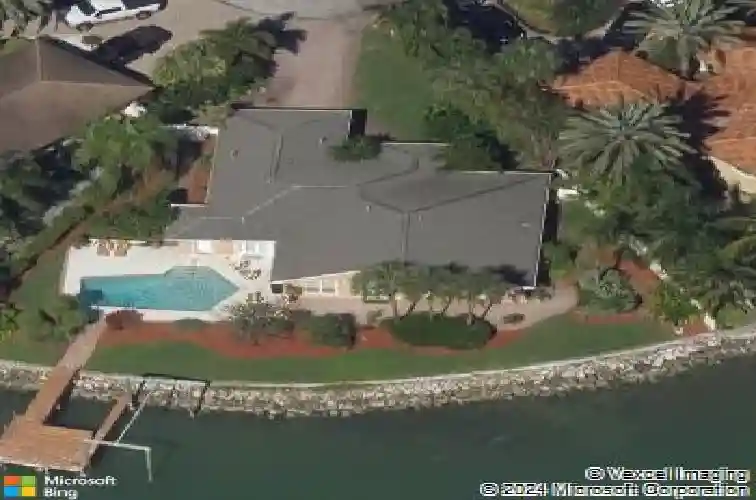 1285 79th st s, saint petersburg,  FL 33707