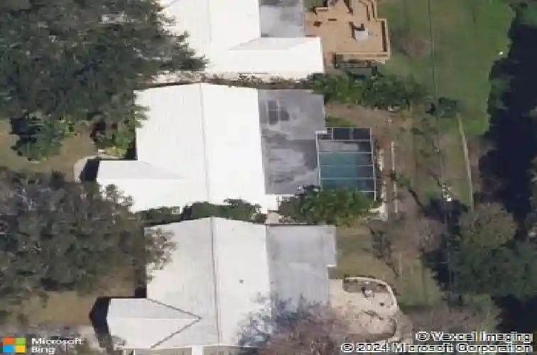 1385 embassy dr, clearwater,  FL 33764