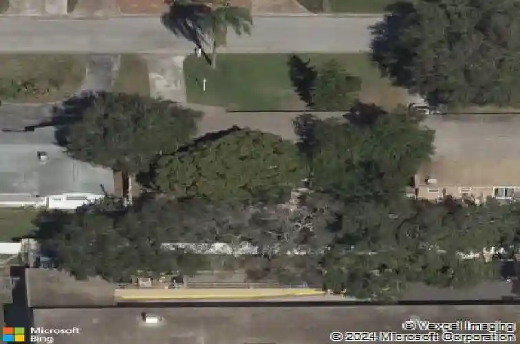 11364 79th ave, seminole,  FL 33772