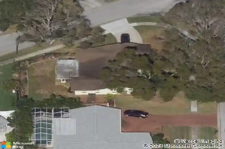 962 corvette dr, largo,  FL 33771