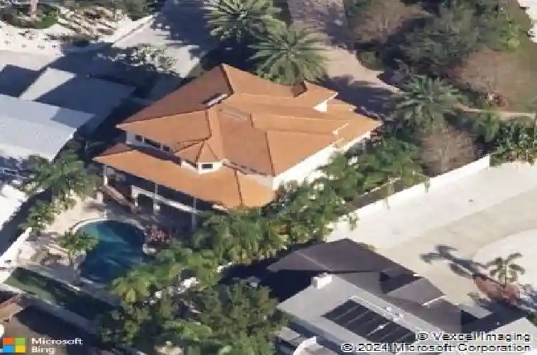 100 driftwood dr w, palm harbor,  FL 34683