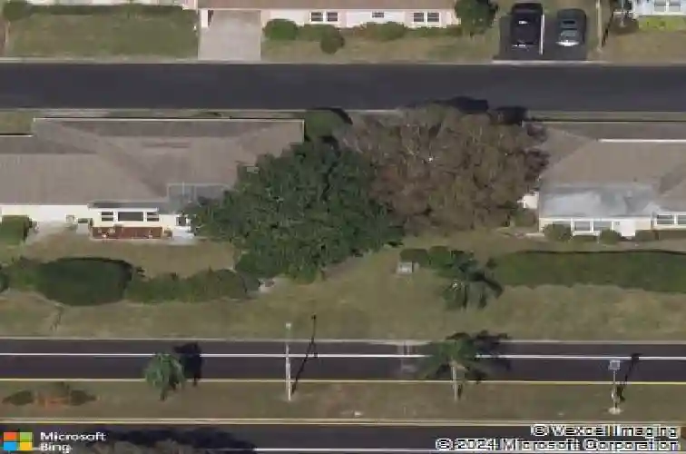 8436 brentwood rd, seminole,  FL 33777