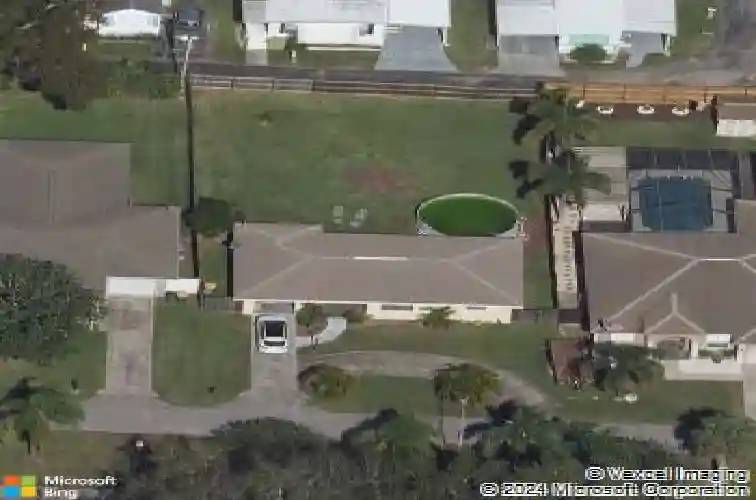 10569 86th ave, seminole,  FL 33772