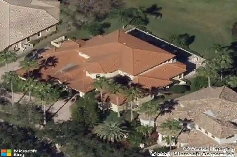 7877 bayou club blvd, seminole,  FL 33777