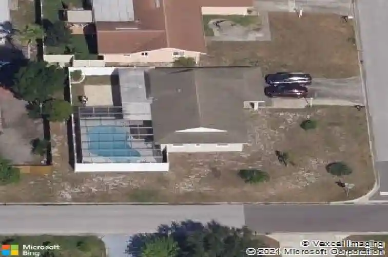 2507 blackwood cir, clearwater,  FL 33763