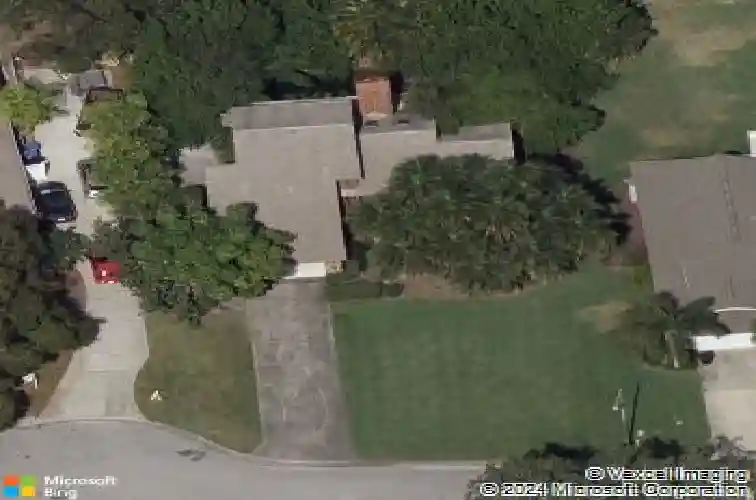 1315 74th cir ne, saint petersburg,  FL 33702