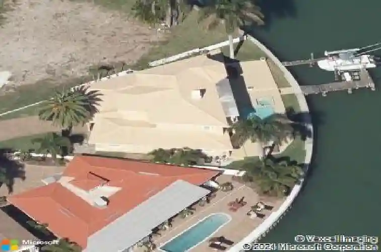 2250 donato dr, belleair beach,  FL 33786