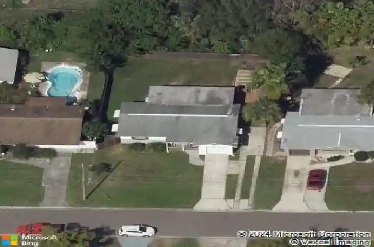 621 72nd ave n, saint petersburg,  FL 33702