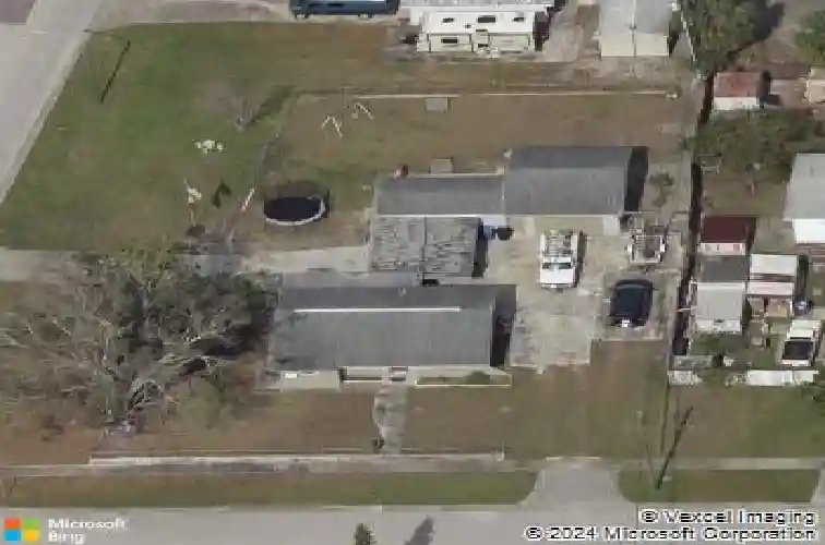 701 61st ave ne, saint petersburg,  FL 33703