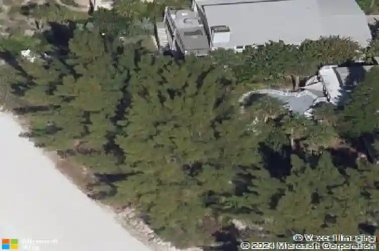 8640 w gulf blvd, treasure island,  FL 33706