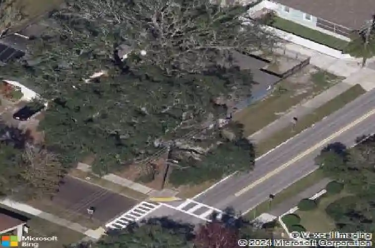 725 philippe pkwy, safety harbor,  FL 34695