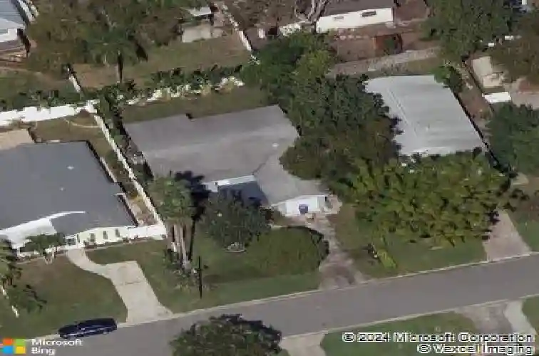 1867 maryland ave ne, saint petersburg,  FL 33703