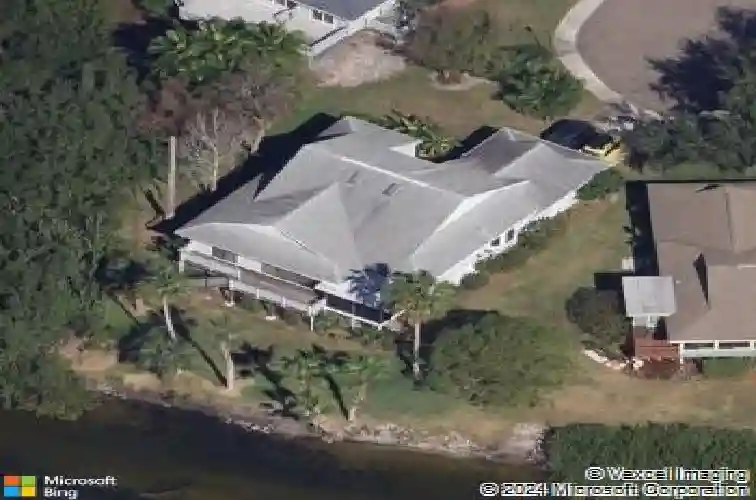 1016 teal pointe, tarpon springs,  FL 34689