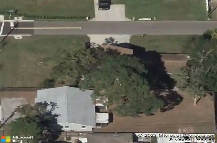 2372 18th ave sw, largo,  FL 33774