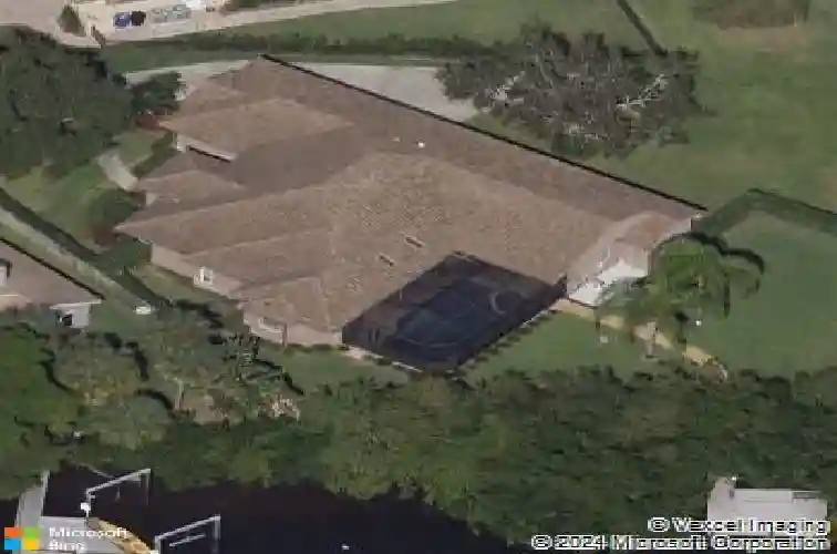 1060 water oak ct ne, saint petersburg,  FL 33703